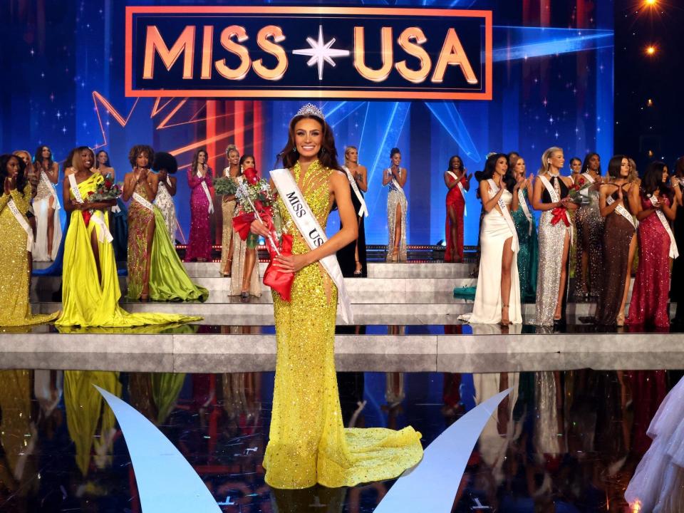 Miss USA Noelia Voigt got second place at 3 different state pageants