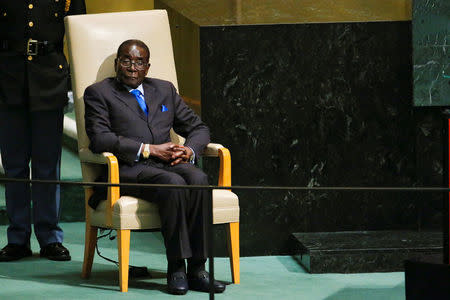 FILE PHOTO - Zimbabwe's President Robert Mugabe waits to address attendees during the 70th session of the United Nations General Assembly at the U.N. headquarters in New York, U.S., September 28, 2015. REUTERS/Eduardo Munoz/File Photo