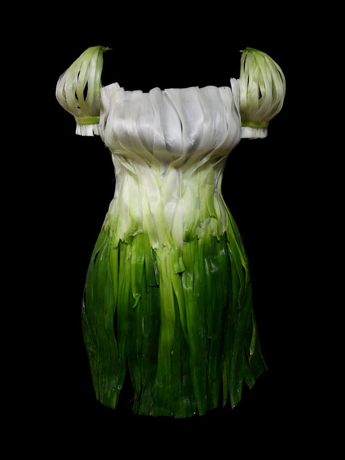 Spring onion puff sleeve dress