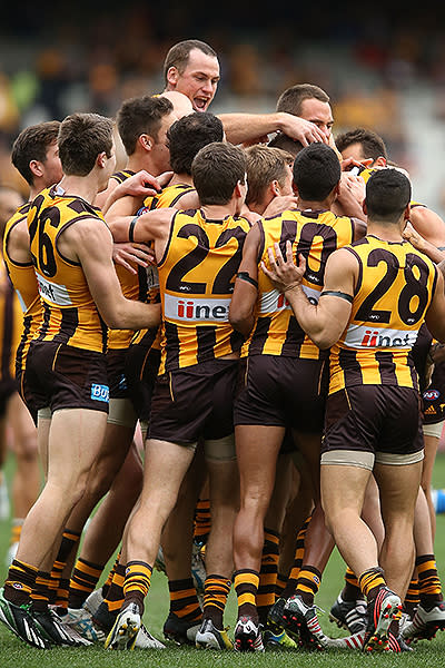 The Hawks kicked away in the third quarter to regain top spot on the ladder.