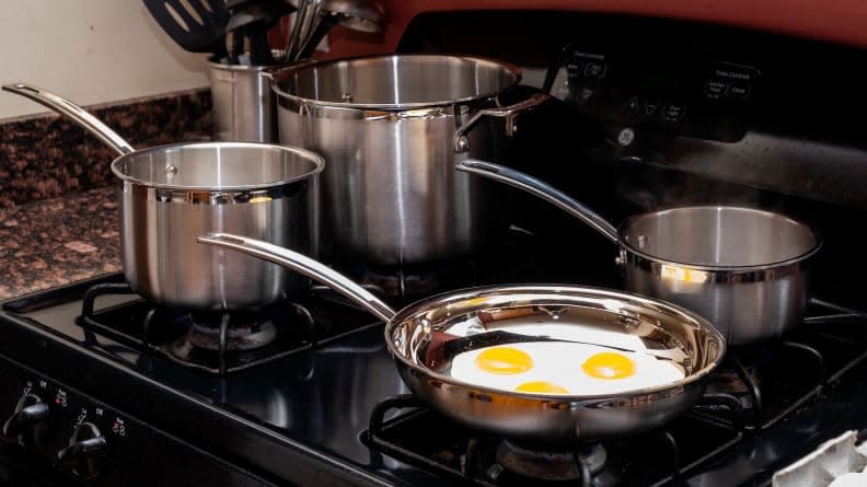 Our pick for best value cookware set is the Cuisinart MCP-12N Stainless Steel 12-Piece Cookware Set.