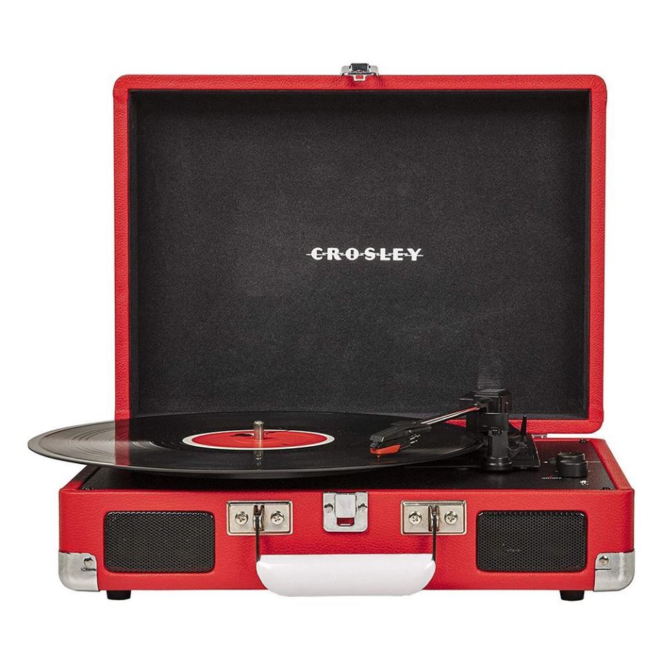 5) Crosley Cruiser Deluxe Vintage 3-Speed Bluetooth Suitcase Turntable