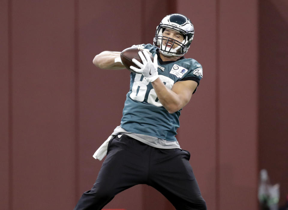 The Bears have agreed to a deal with former Eagles tight end Trey Burton. (AP)