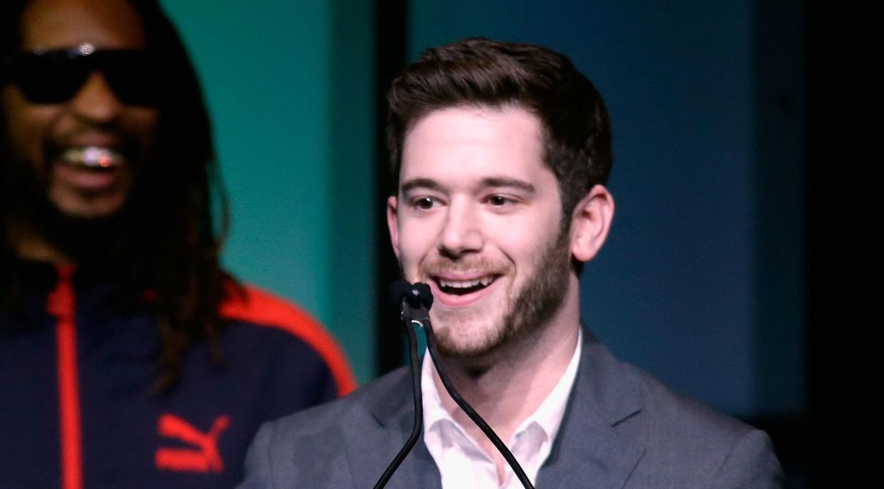 Colin Kroll, seen accepting the Breakthrough Award for Emerging Technology from rapper Lil Jon in 2014, co-founded HQ Trivia. (Photo: Isaac Brekken via Getty Images)