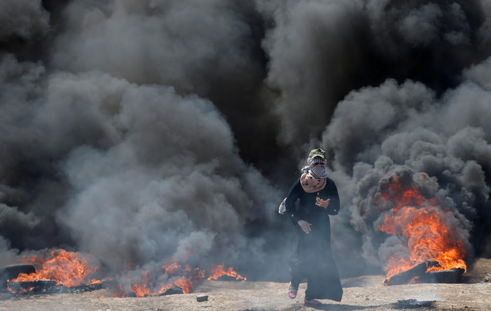 Am Tag der Botschaftseröffnung kommt es erneut zu Protesten und Ausschreitungen an der Grenze zum Gazastreifen (Bild: Reuters)