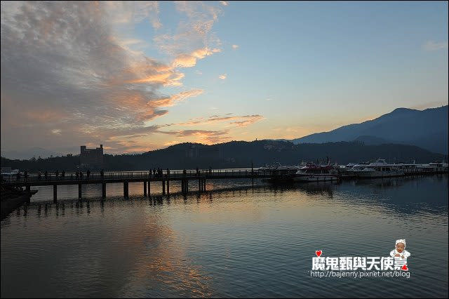 《南投景點美食》日月潭朝霧碼頭日出 埔里鹹油條 恆吉城早餐店蔥油餅加蛋