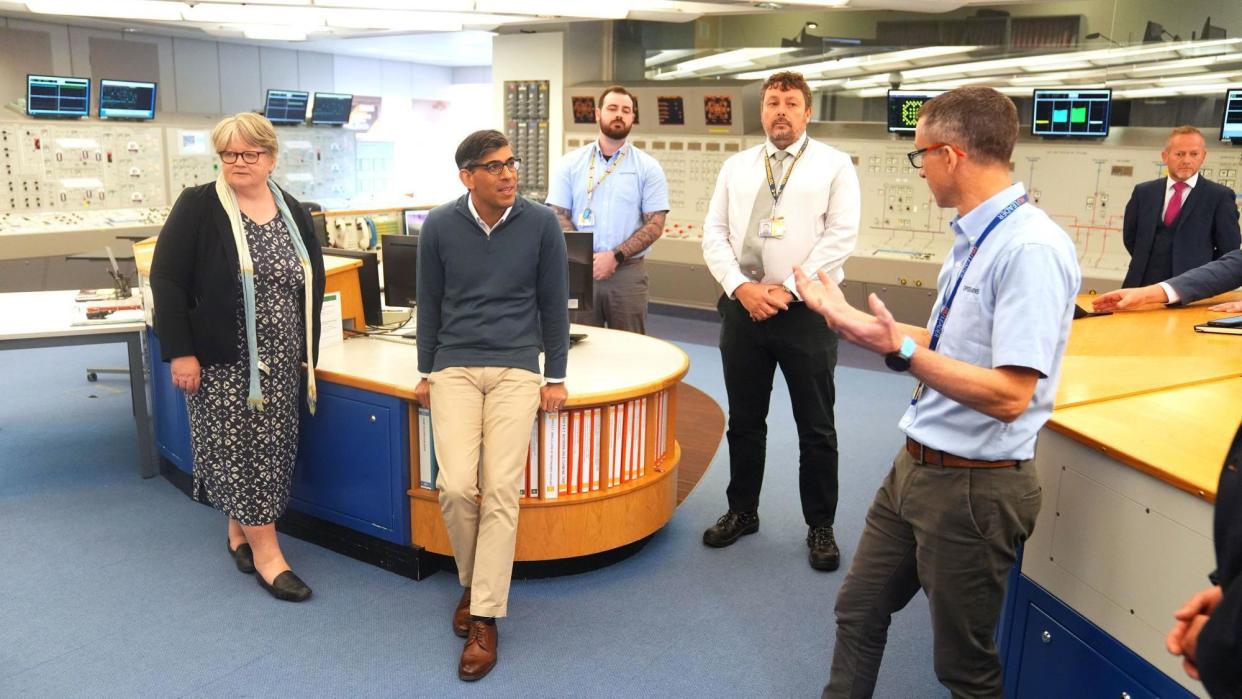 Rishi Sunak in Sizewell Control room