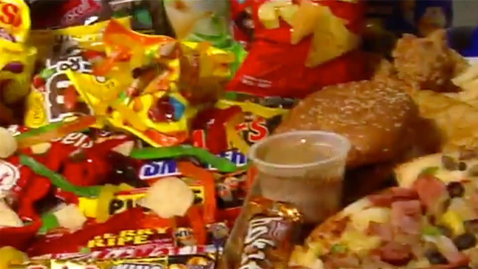 Much like Mexico did in recent years, health experts now want Australia to deliver a national approach on fast food bans. Source: 7 News