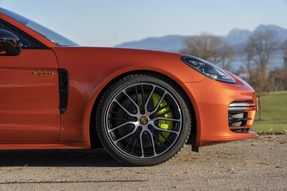 Porsche Panamera 4 E-Hybrid 