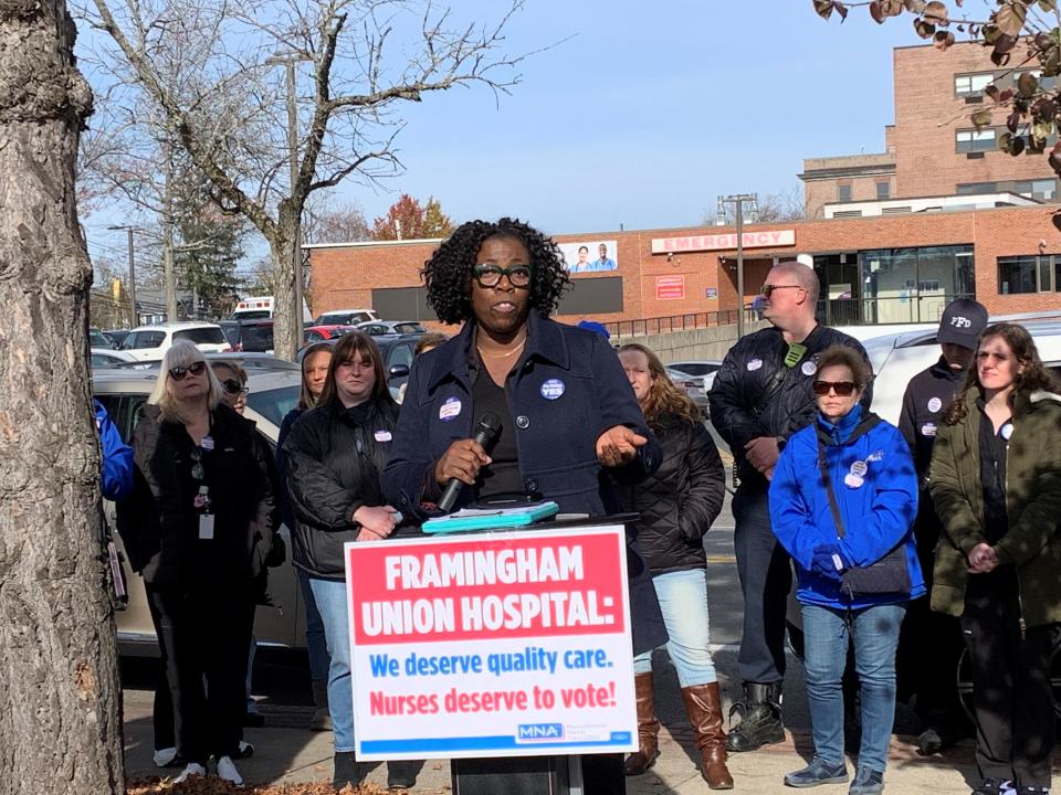 Sherlyn Roberts, a nurse at MetroWest Medical Center in Framingham, speaks in support of union efforts.