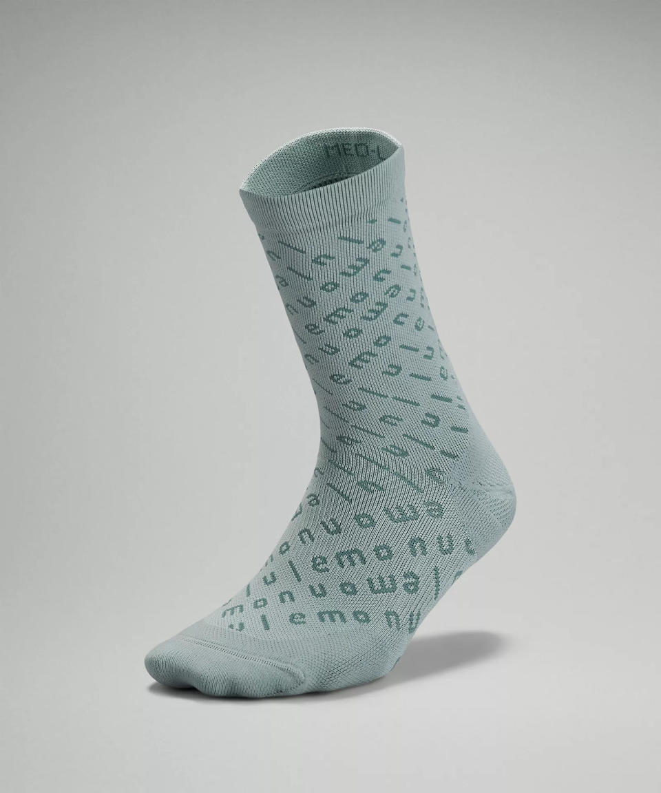 Power Stride Crew Sock Motif (Photo via Lululemon)