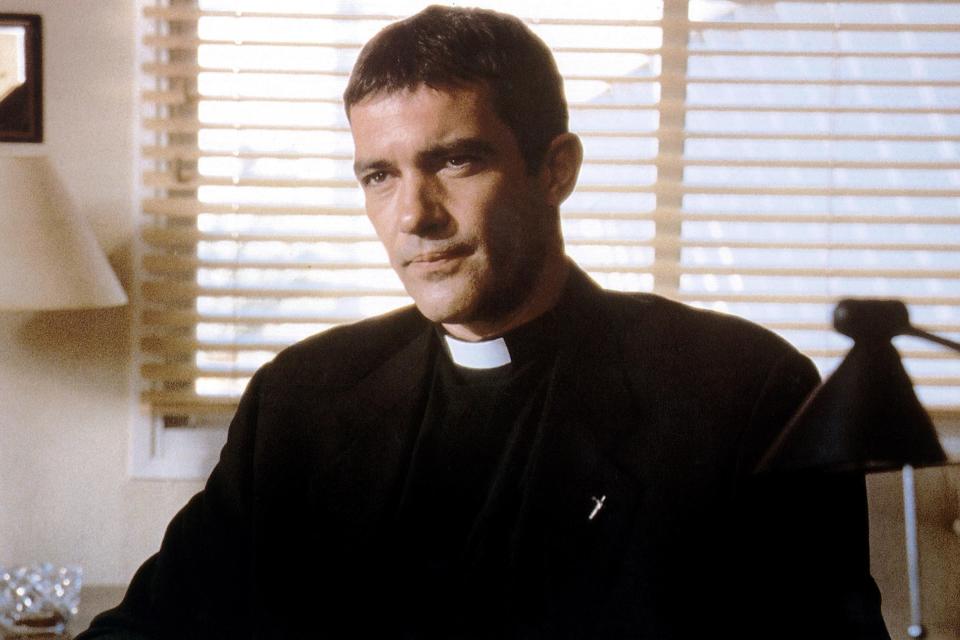 Father Matt Gutierrez (Antonio Banderas) in The Body