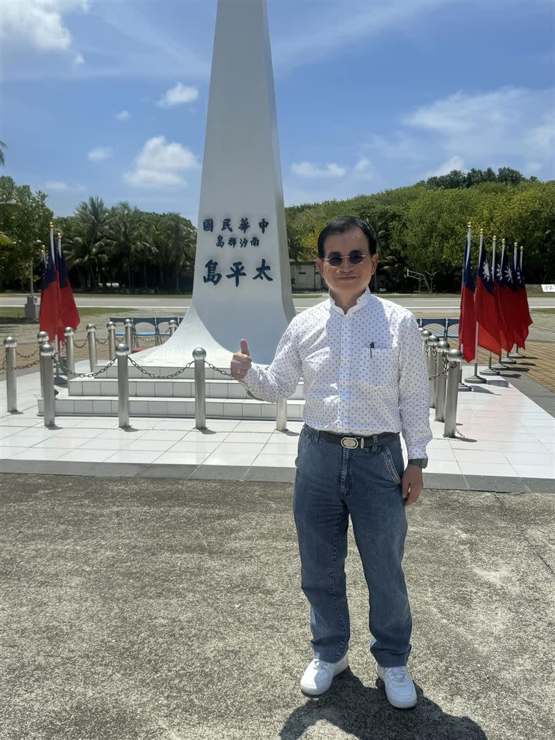 賴士葆太平島考察（圖／翻攝自臉書）