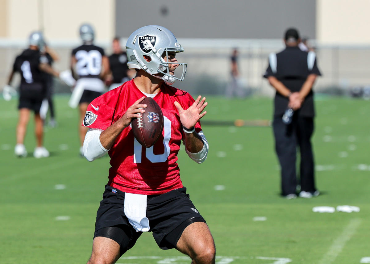 Jimmy Garoppolo throws 5 consecutive INTs in practice