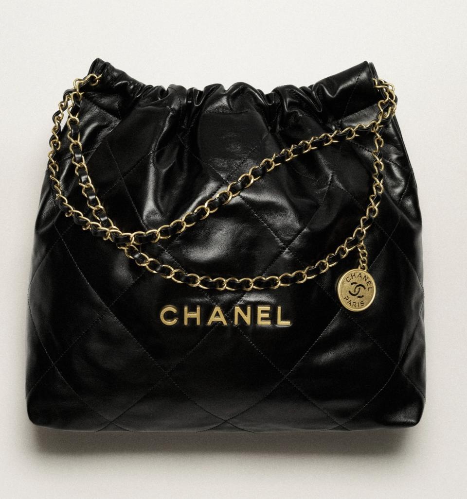 Chanel加價2024｜第一季手袋升幅總覽：Flap Bag、2.55突破8萬；3款手袋竟沒加價？！