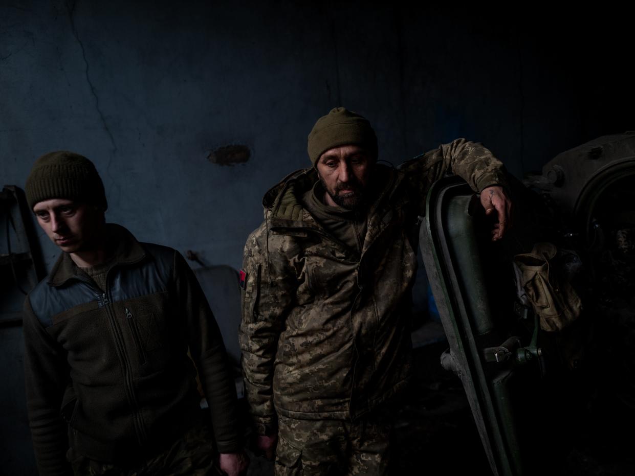 Ukrainian servicemen are seen along the frontline south of Bakhmut in the town of Toretsk, Ukraine on March 17, 2023.