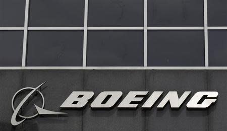 The Boeing logo is seen at their headquarters in Chicago, April 24, 2013. REUTERS/Jim Young/Files