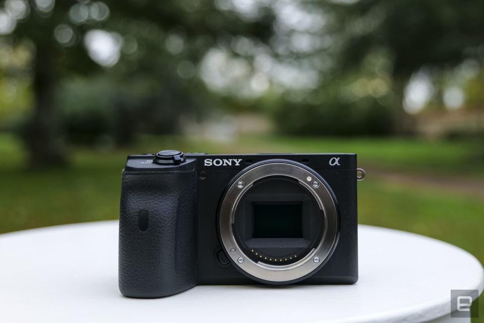 Sony A6600 aps-c mirrorless camera