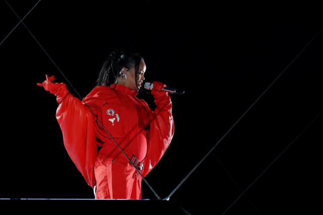 Rihanna's Super Bowl Halftime Show Setlist Has Gone Through 39 Versions –  Billboard