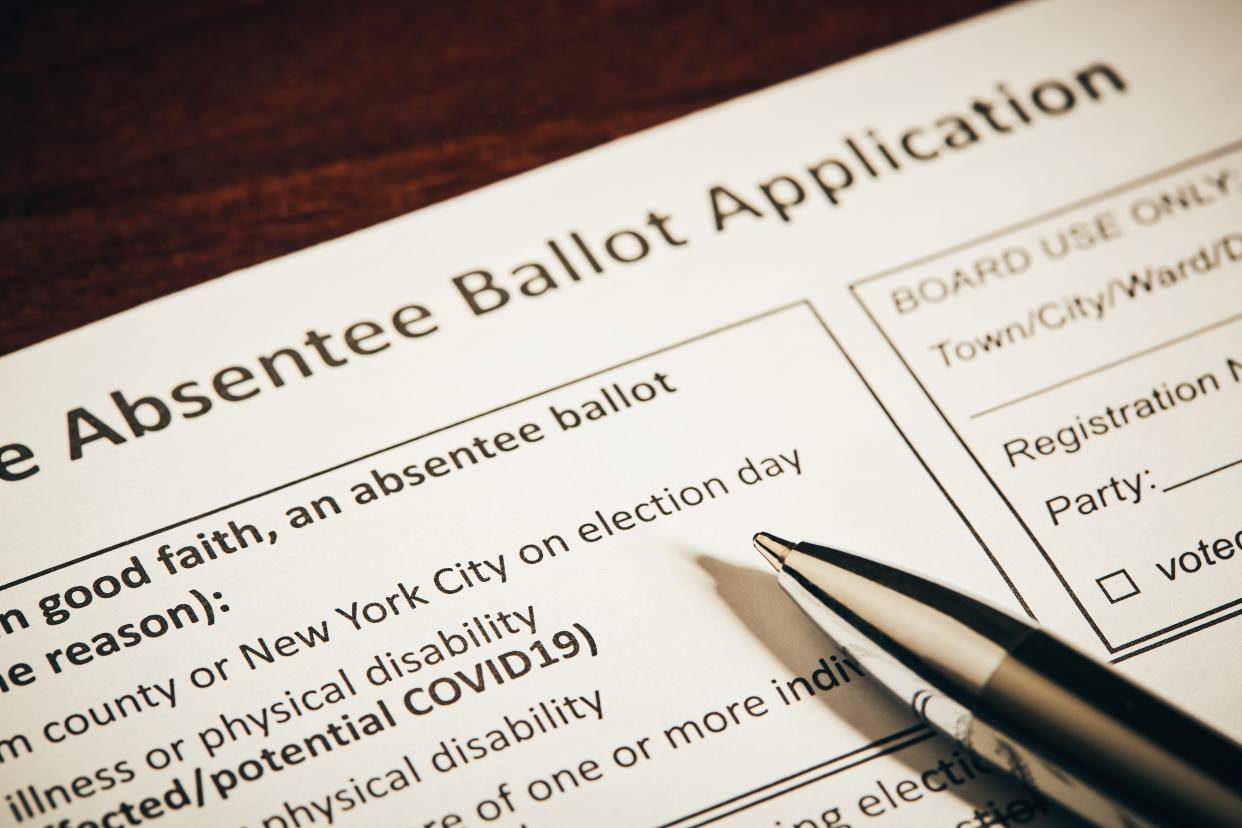 An absentee ballot application form.