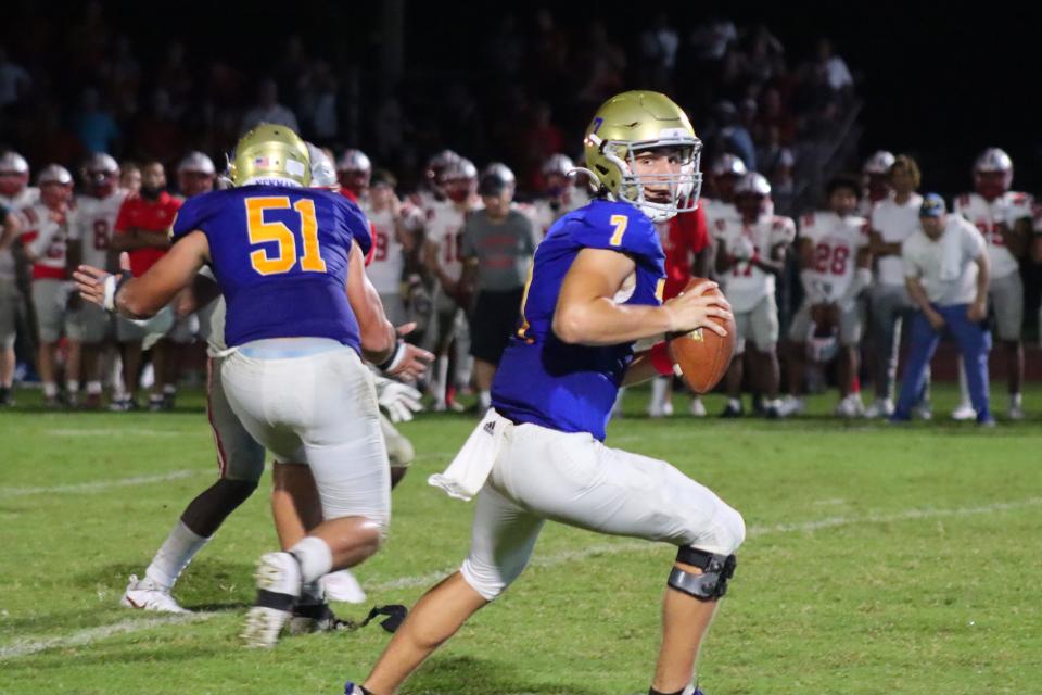 Cardinal Newman defeated Massachusetts state champion Catholic Memorial, 35-2, in Week 4 to hand the Knights their first loss since 2019.