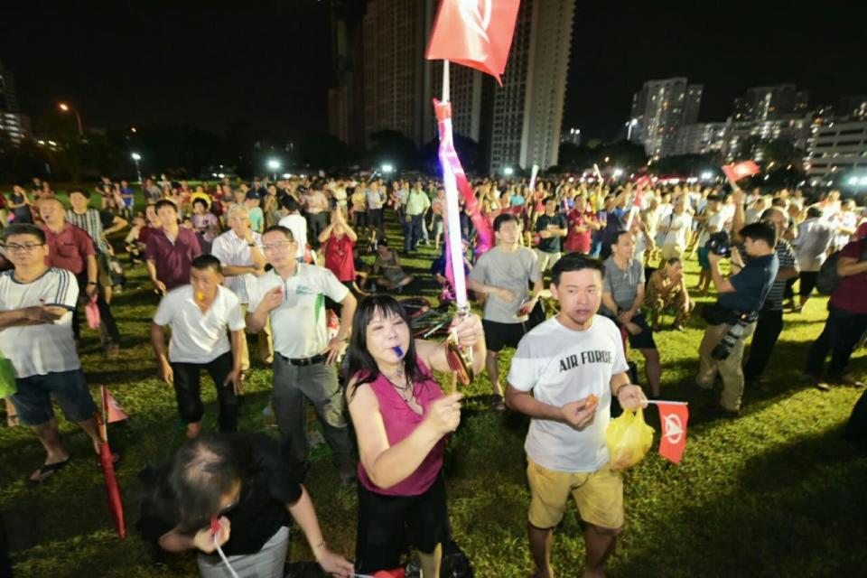 A wide shot of the crowd at the SDP rally. (Photo: Joseph Nair for Yahoo Singapore)