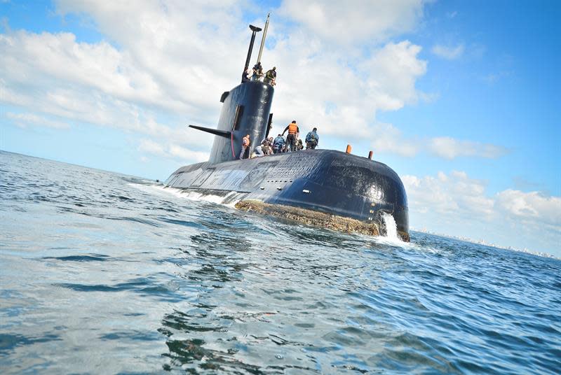 <p>Fotografía sin fecha cedida por la Armada Argentina que muestra el submarino de la Armada desaparecido. EFE/Armada Argentina </p>