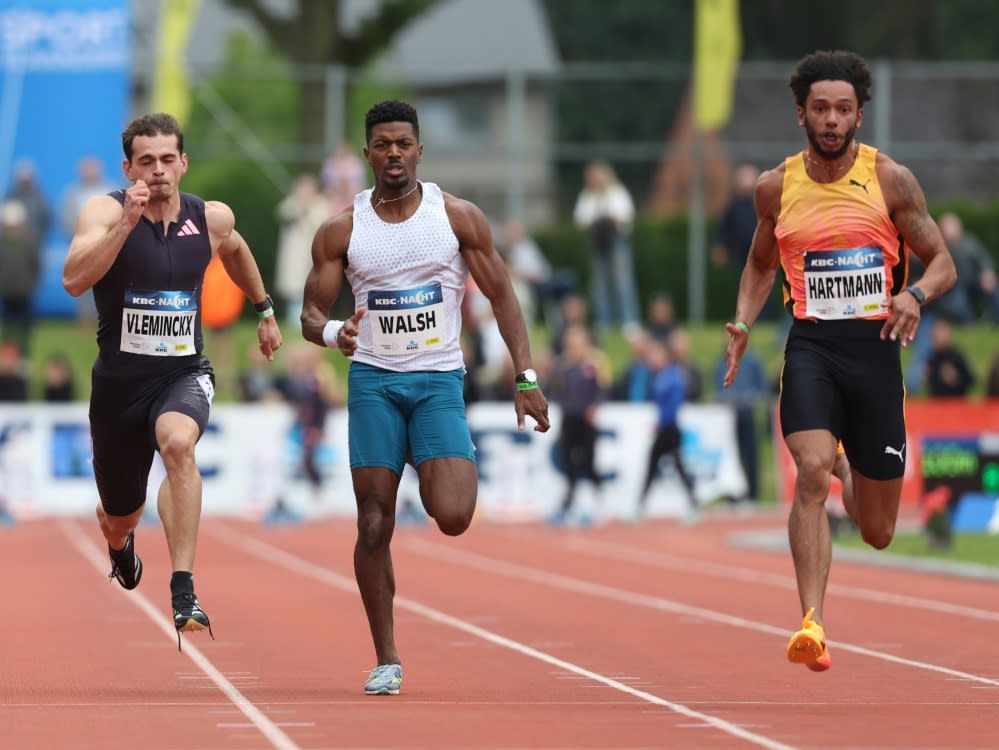 Joshua Hartmann (r.) am Samstag in Belgien (IMAGO/VIRGINIE LEFOUR)