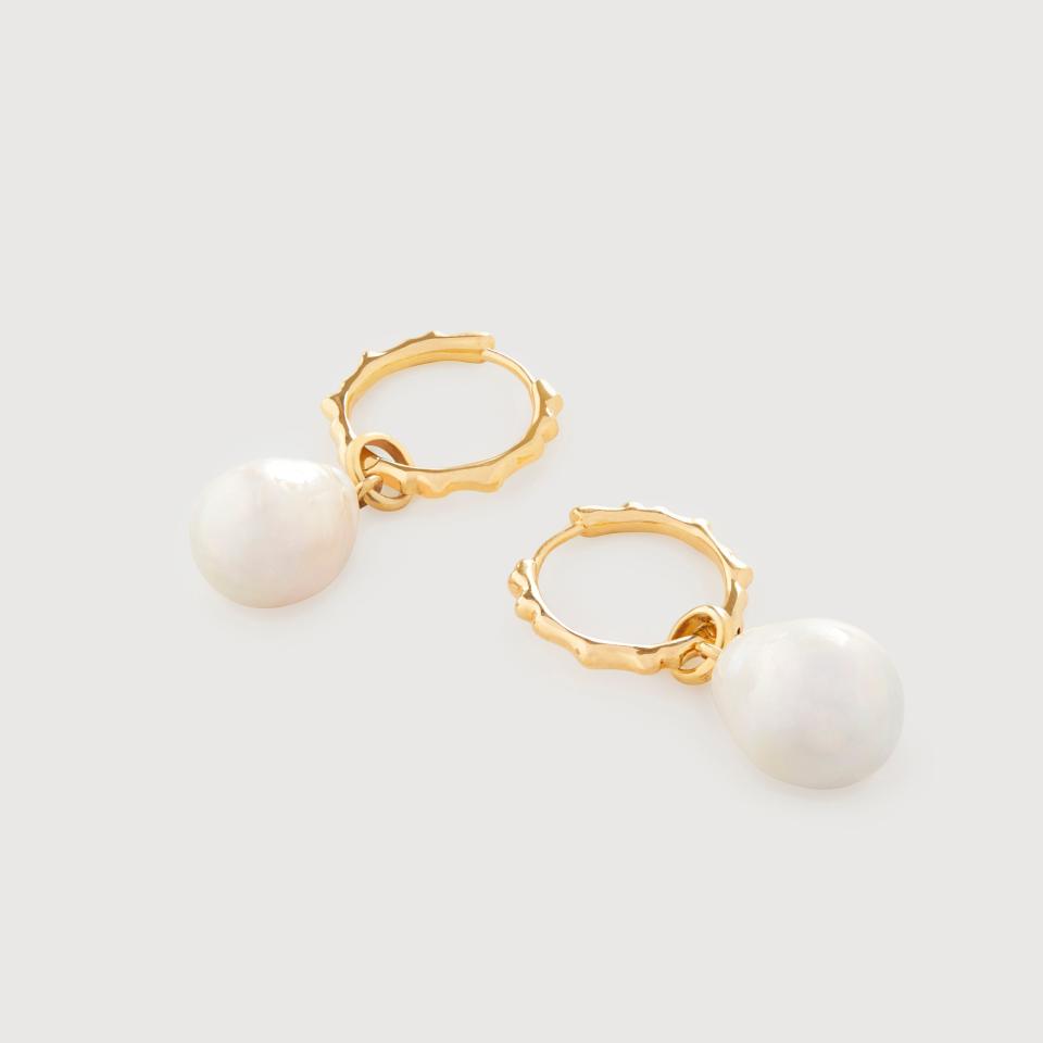 <p><a href="https://go.redirectingat.com?id=74968X1596630&url=https%3A%2F%2Fwww.monicavinader.com%2Fus%2Fgift-sets%2Fsiren-muse-pearl-ripple-small-hoop-earrings&sref=https%3A%2F%2Fwww.townandcountrymag.com%2Fstyle%2Fjewelry-and-watches%2Fg34464609%2Fkate-middleton-meghan-markle-wear-monica-vinader-jewelry%2F" rel="nofollow noopener" target="_blank" data-ylk="slk:Shop Now;elm:context_link;itc:0;sec:content-canvas" class="link ">Shop Now</a></p><p>Siren Muse Pearl Ripple Small Hoop Earrings</p><p>monicavinader.com</p><p>$291.25</p>