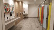 <p>Yelp reviewers raved about the bathroom, and I couldn’t figure out why. They looked like normal (though spacious) restrooms. </p>