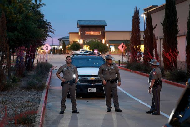 PHOTO: Texas Department of Public Safety officers block an entranceway to the Allen Premium Outlets mall May 7, 2023 in Allen, Texas. (Joe Raedle/Getty Images)