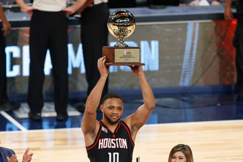 Eric Gordon is a silent assassin. (Getty Images)