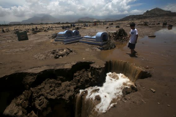 "El Niño Costero" continúa azotando a Perú, con 72 muertos