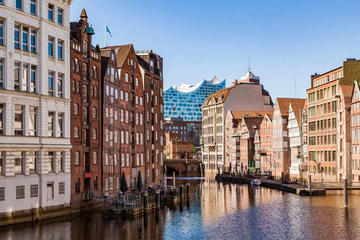 Germany, Hamburg, Old Town, Town houses at Nikolai Fleet