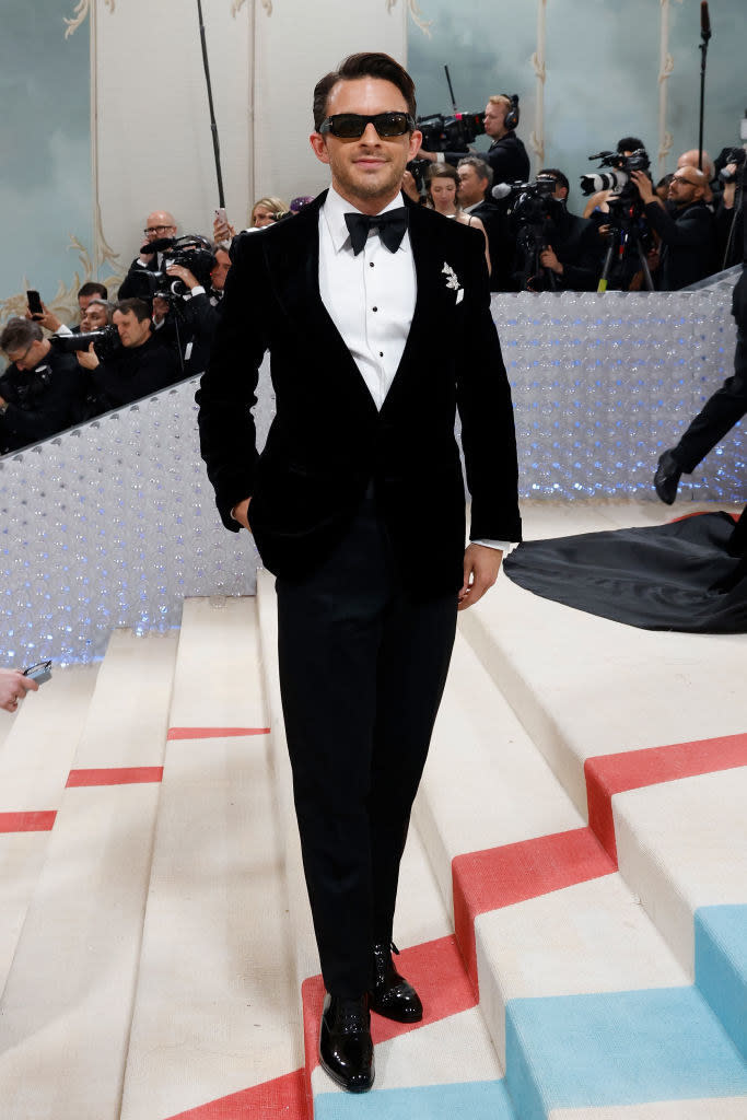 Jonathan Bailey at the Met Gala