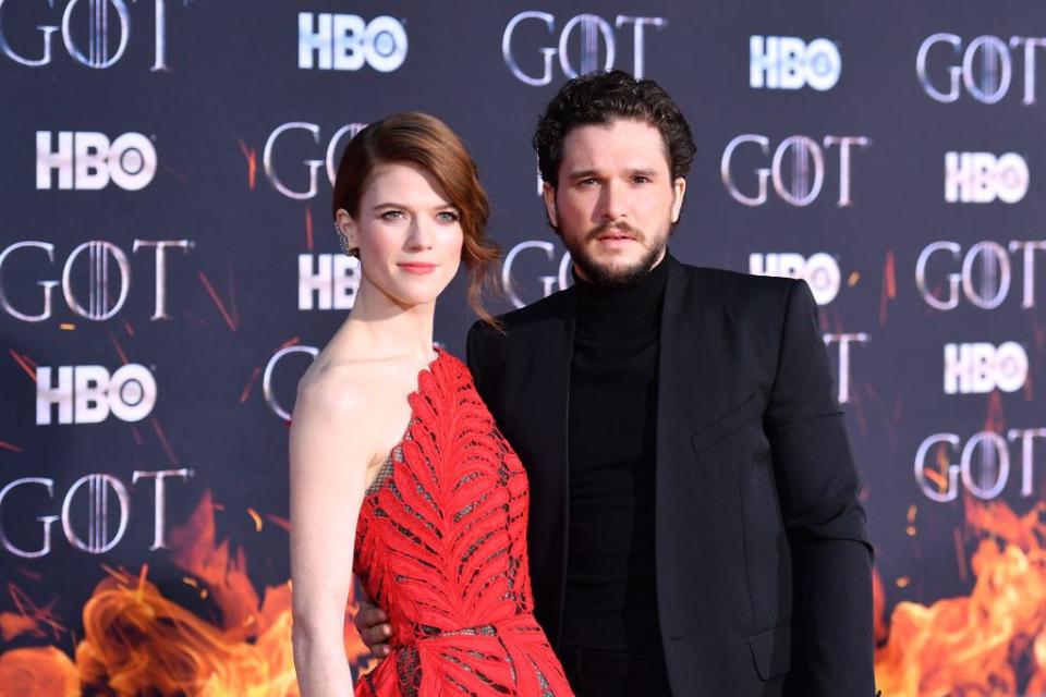 Rose Leslie und Kit Harington haben sich am Set von 