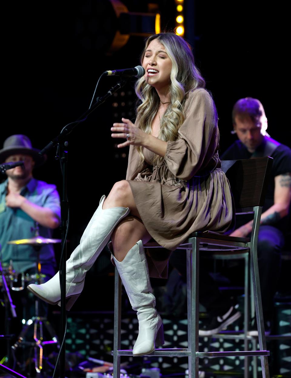 November 22, 2022: Alexandra Kay performs at the 17th Annual Mission: Possible Turkey Fry and Benefit Concert at Wildhorse Saloon in Nashville, Tennessee.