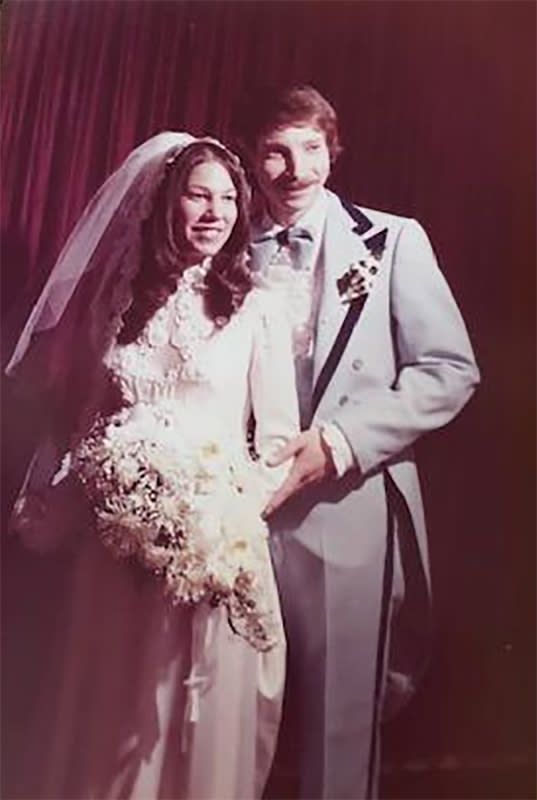 Image: Jaime Marrus's parents 1976 New York wedding (Courtesy Debbie Marrus)
