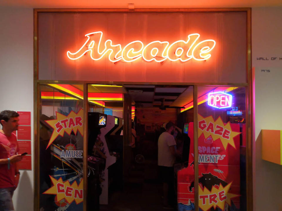 Zona Arcade del Computerspielemuseum lleno de recreativas – Alexandra Guerrero