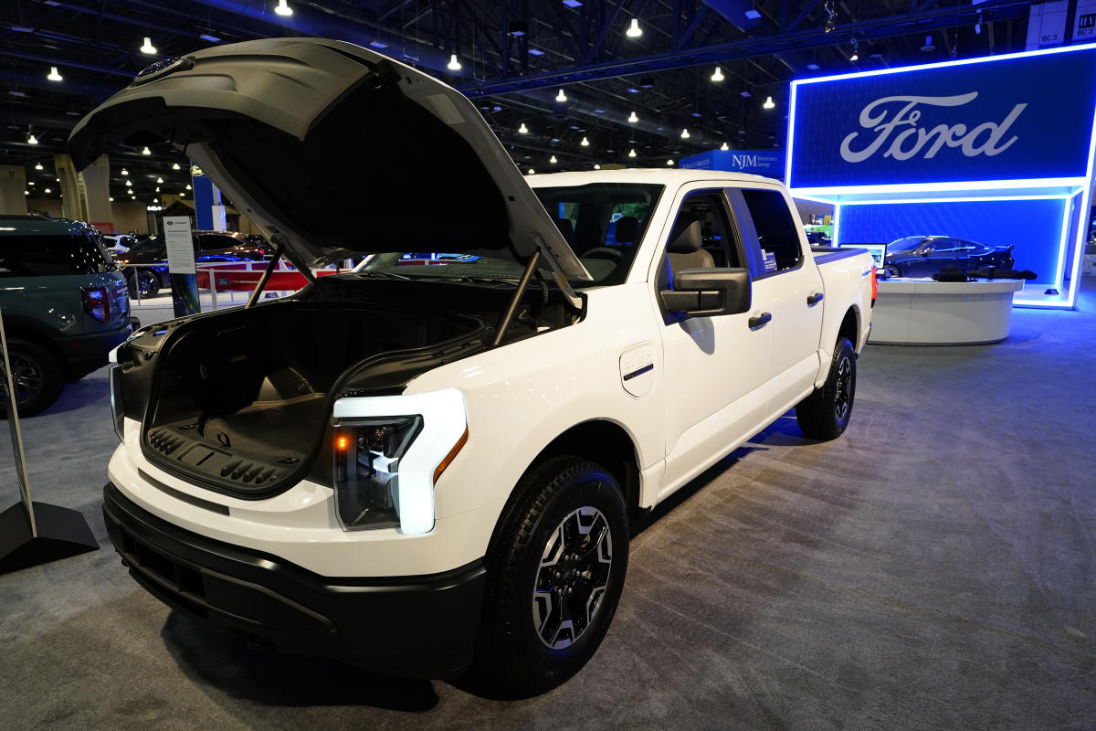 Ford to delay production of new electric pickup and large SUV as US EV