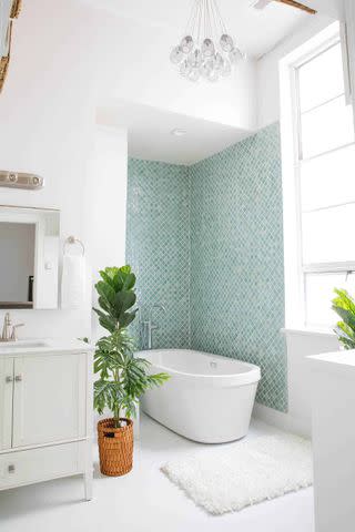 <p><a href="https://abeautifulmess.com/our-loft-office-bathroom-makeover/" data-component="link" data-source="inlineLink" data-type="externalLink" data-ordinal="1">A Beautiful Mess</a></p>