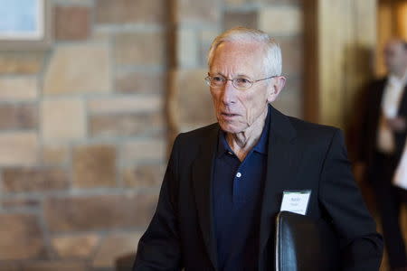 Federal Reserve Vice Chairman Stanley Fischer attends the Federal Reserve Bank of Kansas City's annual Jackson Hole Economic Policy Symposium in Jackson Hole, Wyoming August 28, 2015. REUTERS/Jonathan Crosby