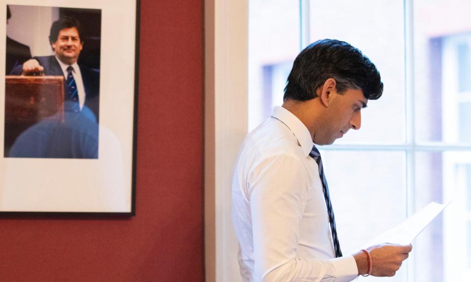 <span>When Rishi Sunak held the post of chancellor he kept a portrait of Nigel Lawson in his office.</span><span>Photograph: Simon Walker/HM Treasury</span>