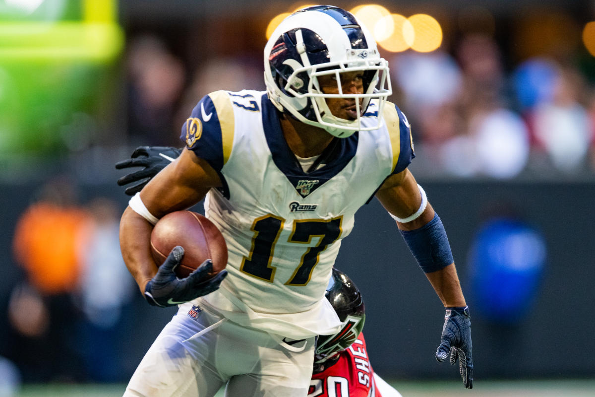 1st & 10: Matchups to Watch Against the LA Rams with Omar Ruiz