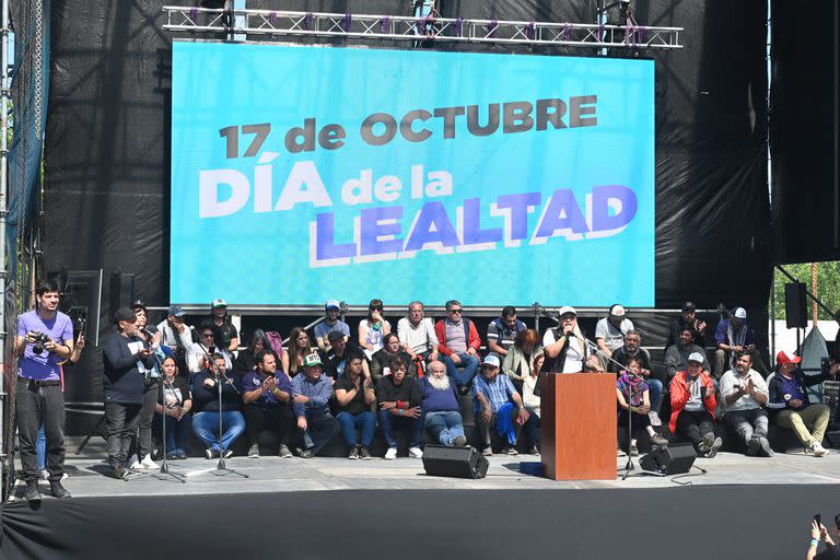 El "Cabildo abierto" en el estadio del club Laferrere, en el partido bonaerense de La Matanza