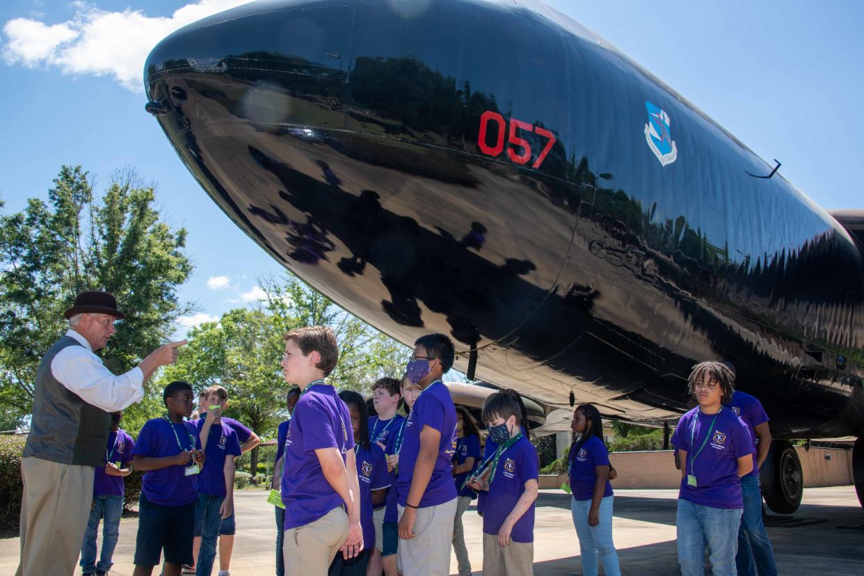 Elementary students from Bear Exploration Center For Mathematics, Science and Technology School learn about the B-52, May 13, 2022.