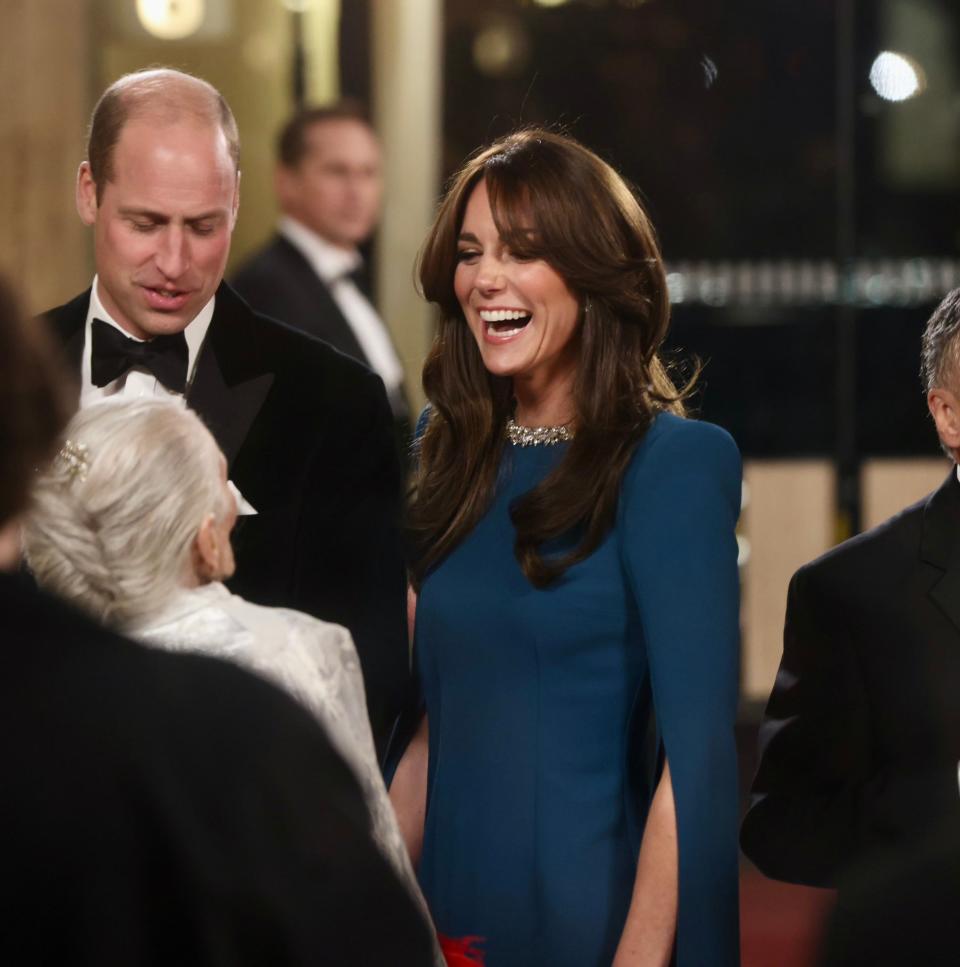 凱特王妃開心與嘉賓寒暄。（翻攝X@ianvogler）