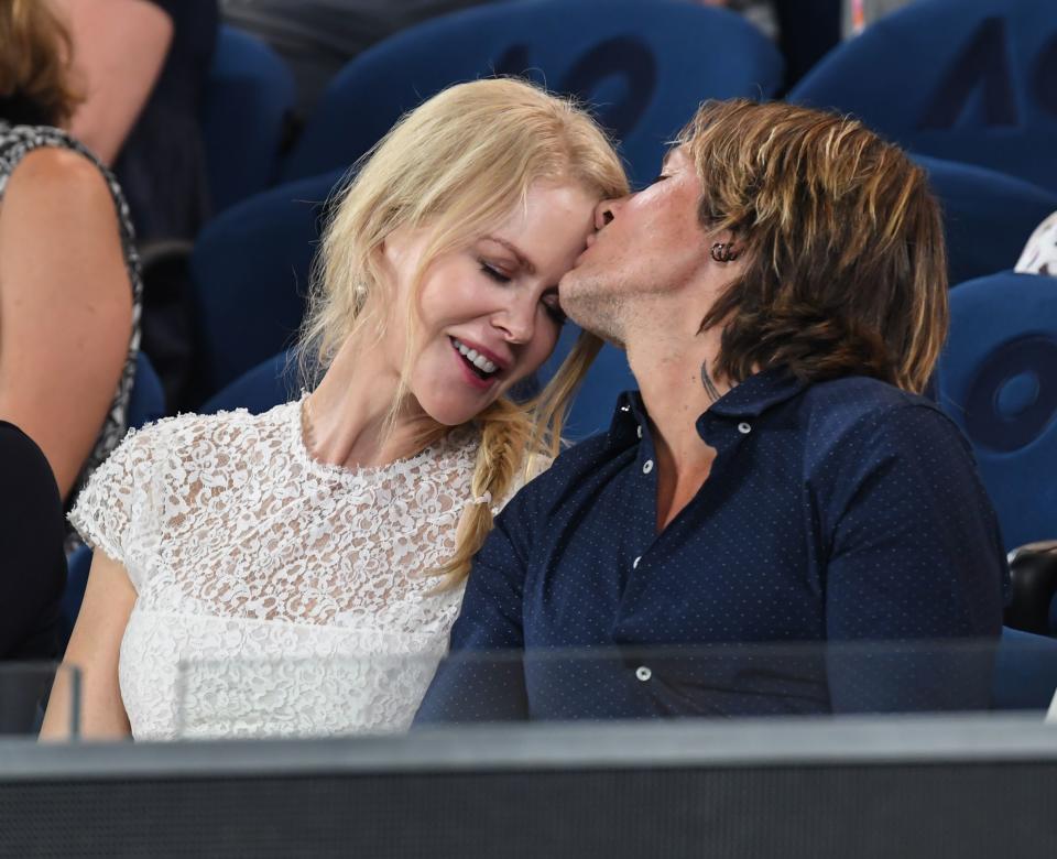 Nicole Kidman and Keith Urban enjoy a kiss