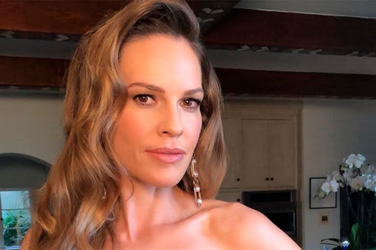 Hilary Swank recordó el momento en el que persiguió desesperadamente a un ladrón por las calles de París