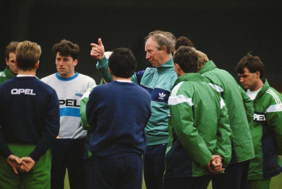 Charlton makes his point during an Ireland training session in 1991 (Getty)